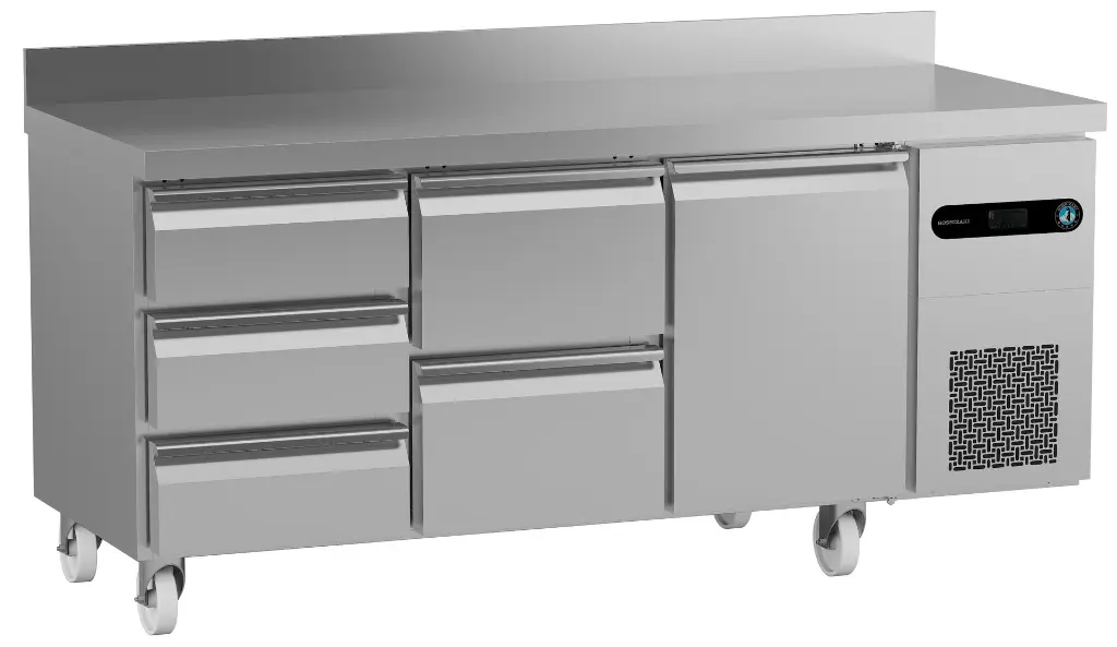 2fbcf69de22b2fac6952e87479394e2d4b35e546_HC_counter_3_2_drawers_door_casters_splashback.webp